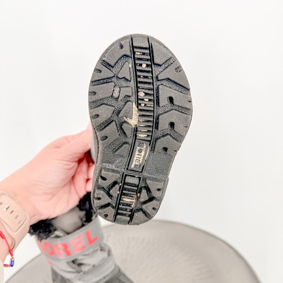 Sorel gray/black winter boots - Picture 4 of 6